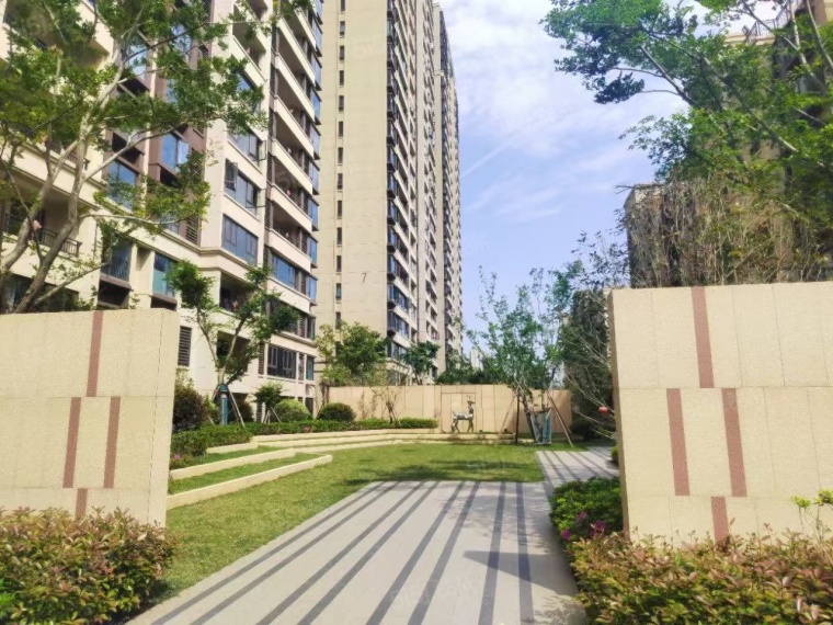 绿地南昌悦滨江实景图