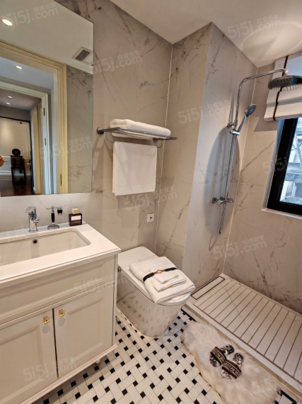 信达格调美古花园样板间