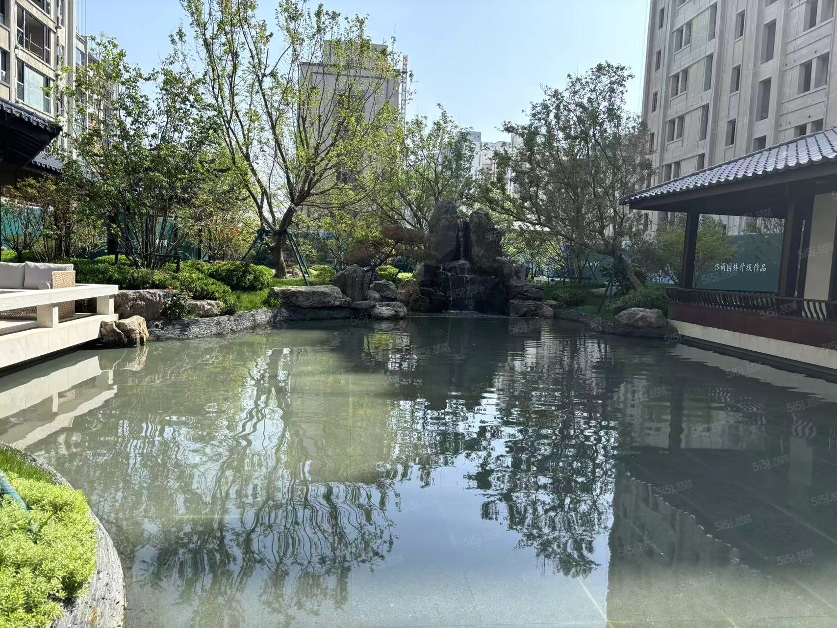 城投格调松萝花园实景图