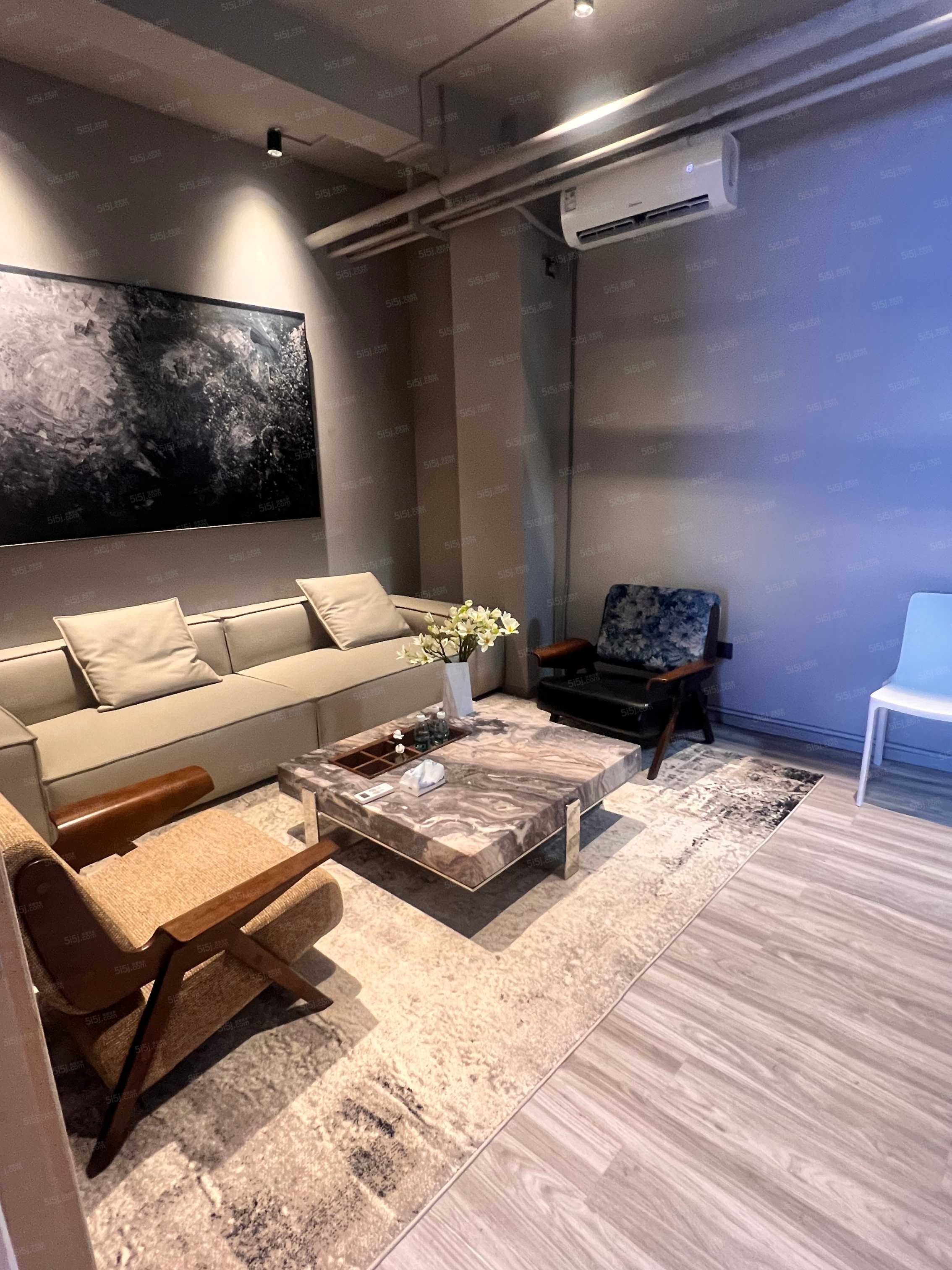 环球新干线样板间