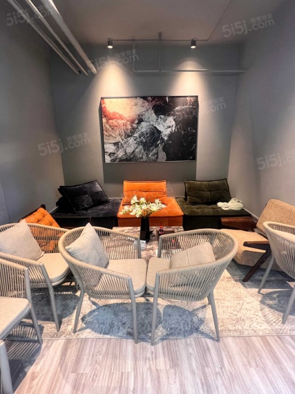 环球新干线样板间