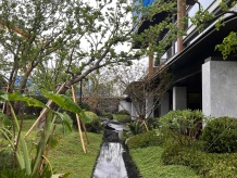 龙湖峯云境开发商营业执照相册