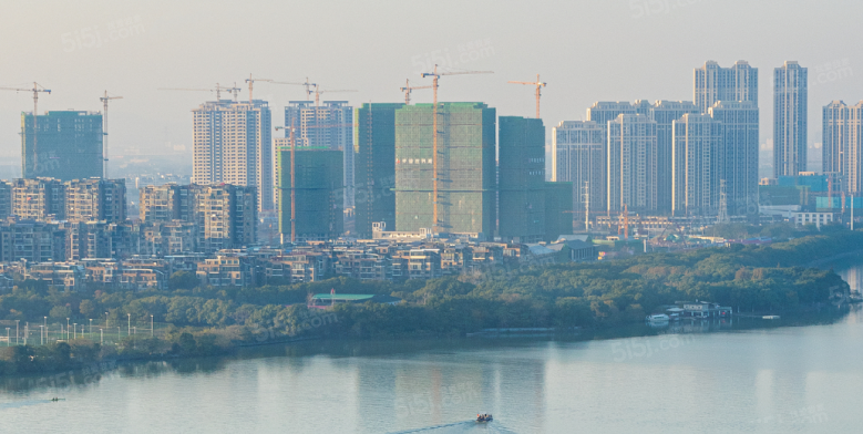 产控铂樾府实景图