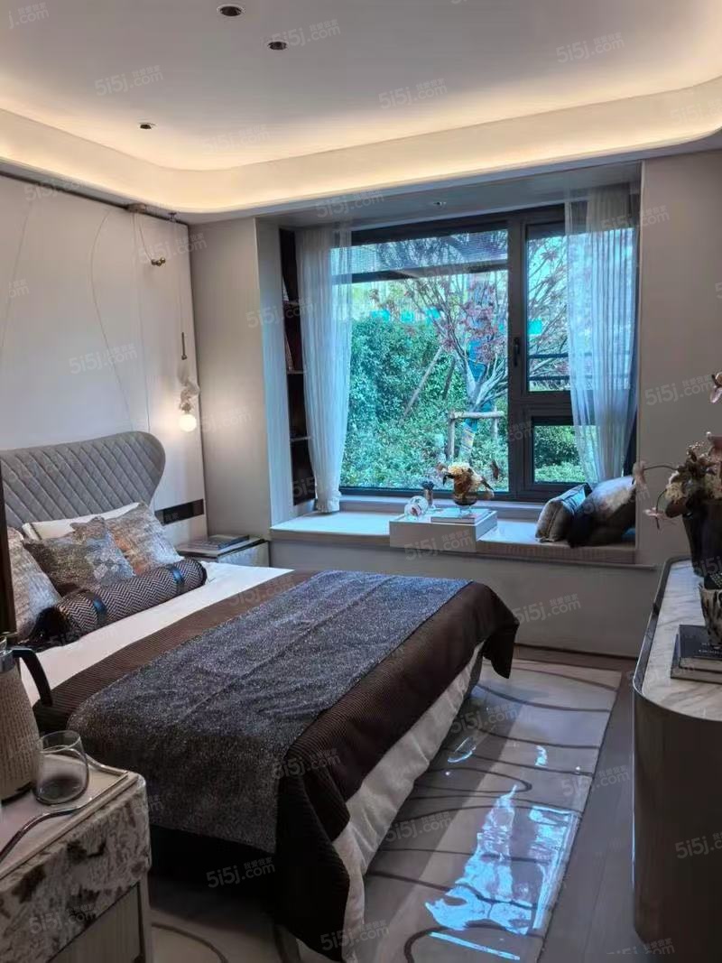 中环铂樾样板间