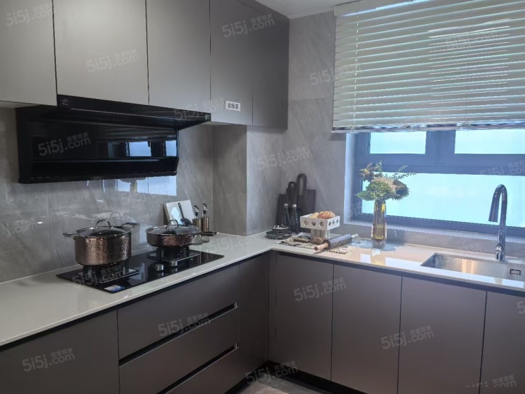 蓝城海潮月华样板间