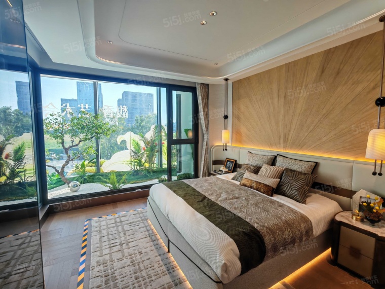 绿城玉百合样板间