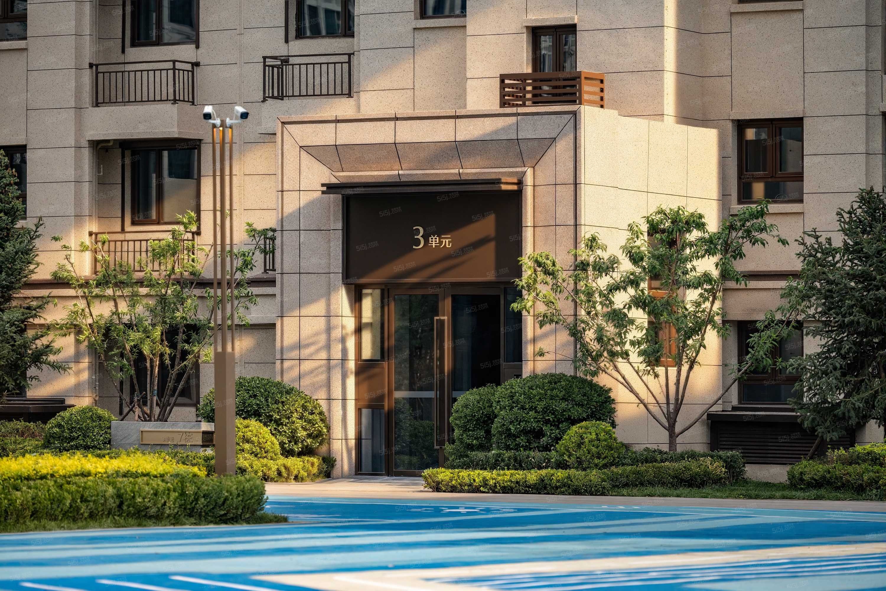 中骏学仕台实景图