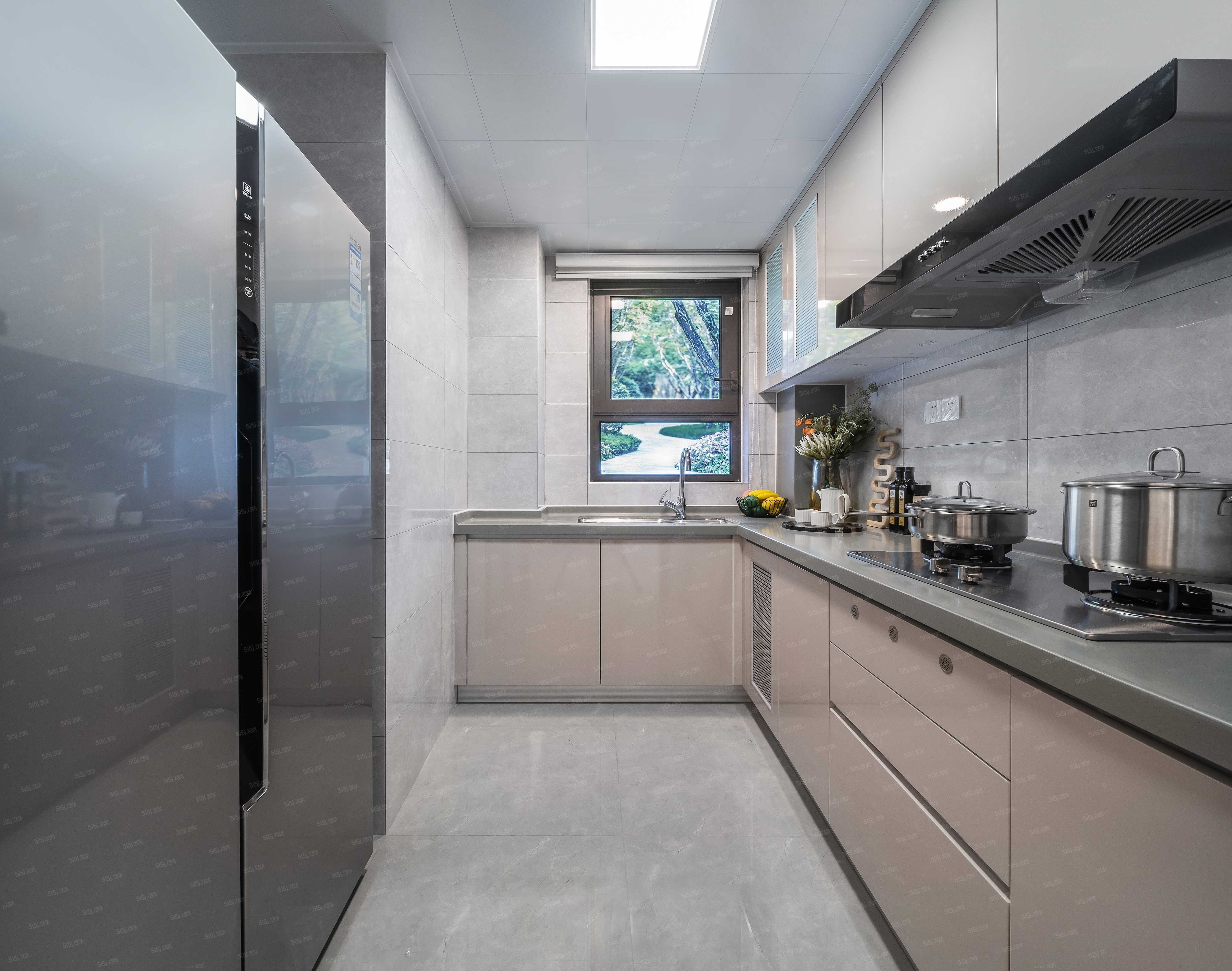 中骏学仕台样板间