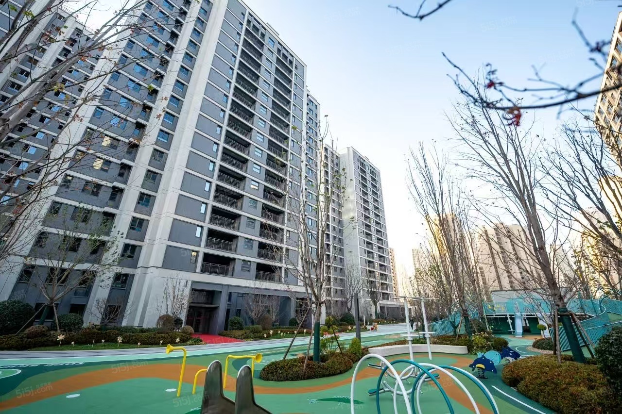 融创宸阅和鸣实景图