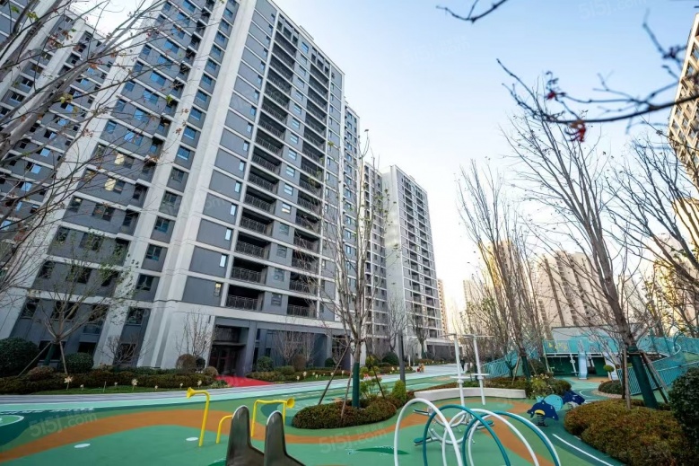 融创宸阅和鸣实景图