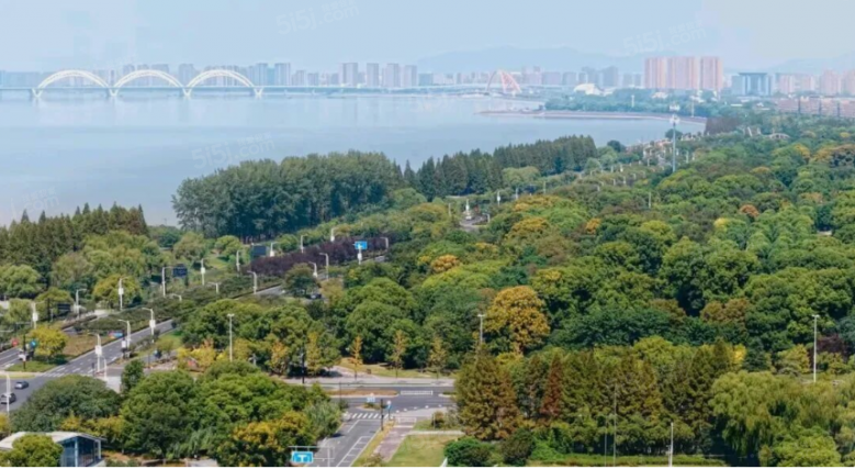 绿城.鸣澜江上配套图