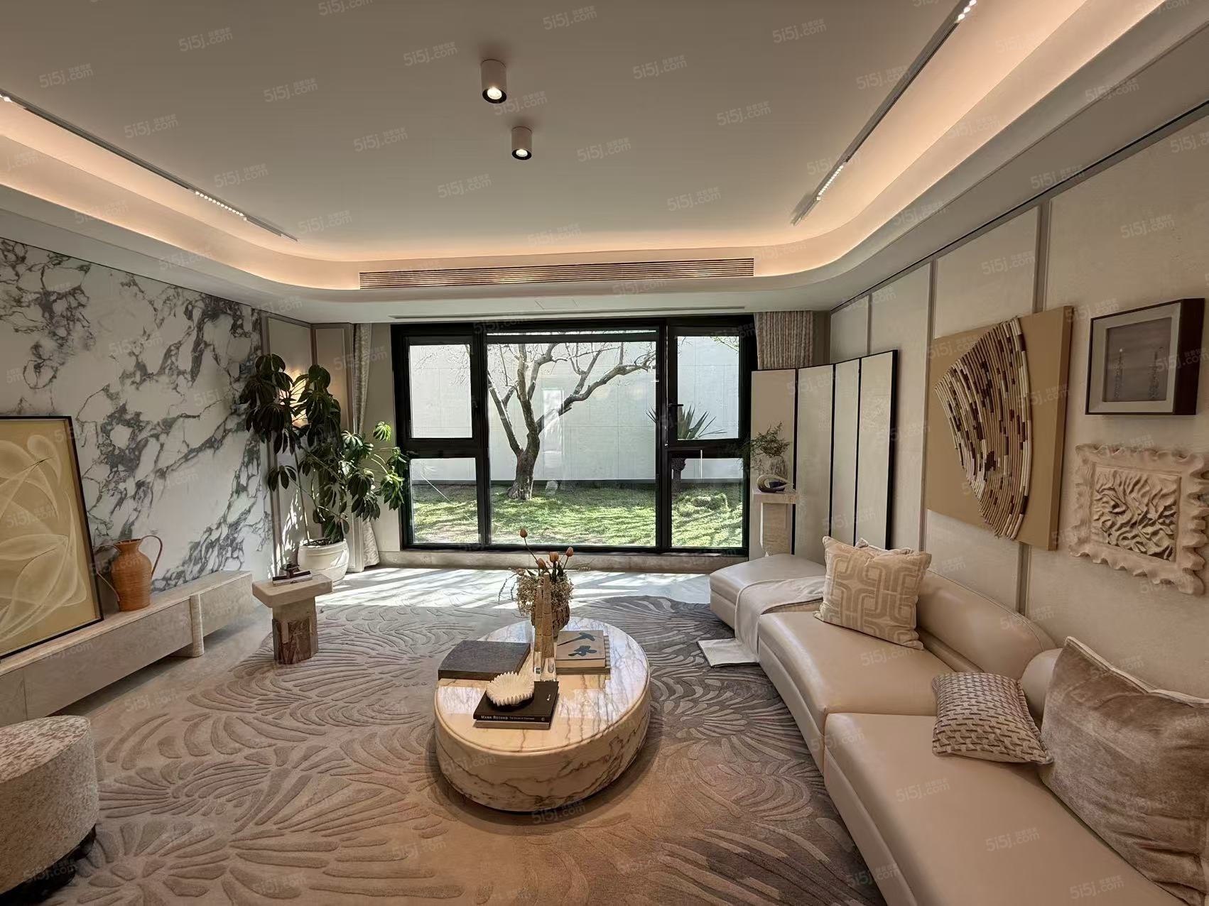 龙湖峯萃样板间