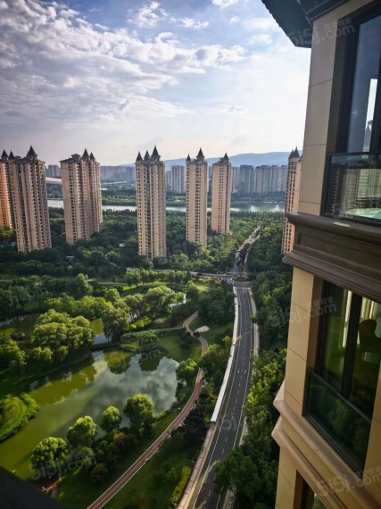 太原星河湾实景图