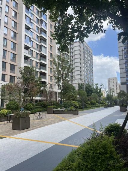 东岸观邸云尚丹霞实景图